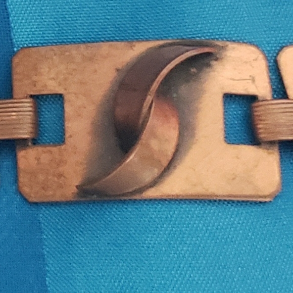 🌷 3/$10 Decorative Copper Bracelet - Picture 2 of 3